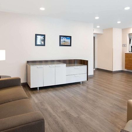 Woodspring Suites Daytona Beach Int'L Speedway المظهر الخارجي الصورة